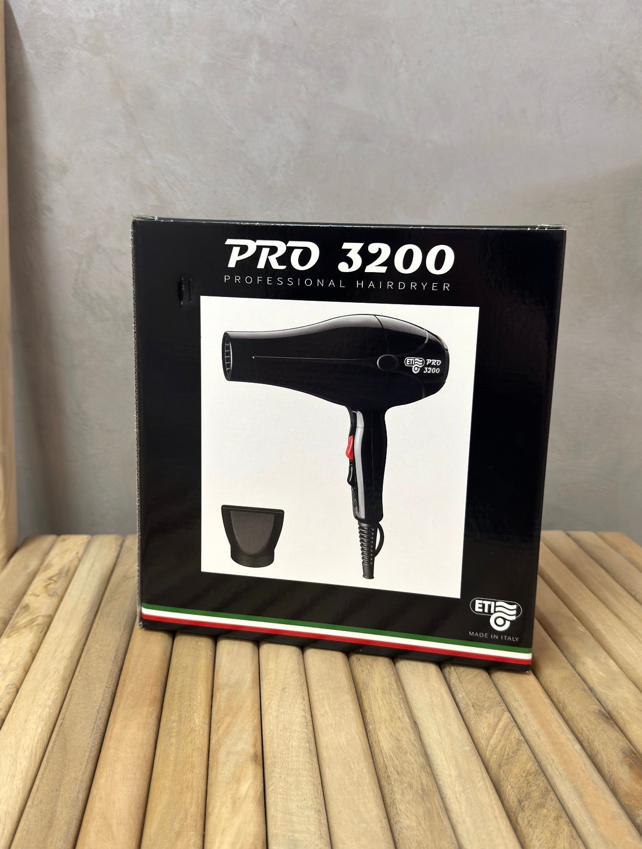 Professional HairDryer Pro3200